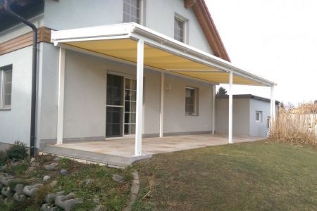 Überdachung