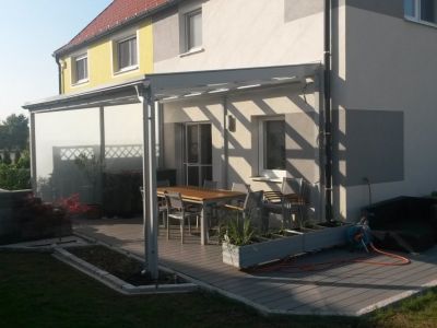 Terrassenüberdachung in Moderne Grau farbe